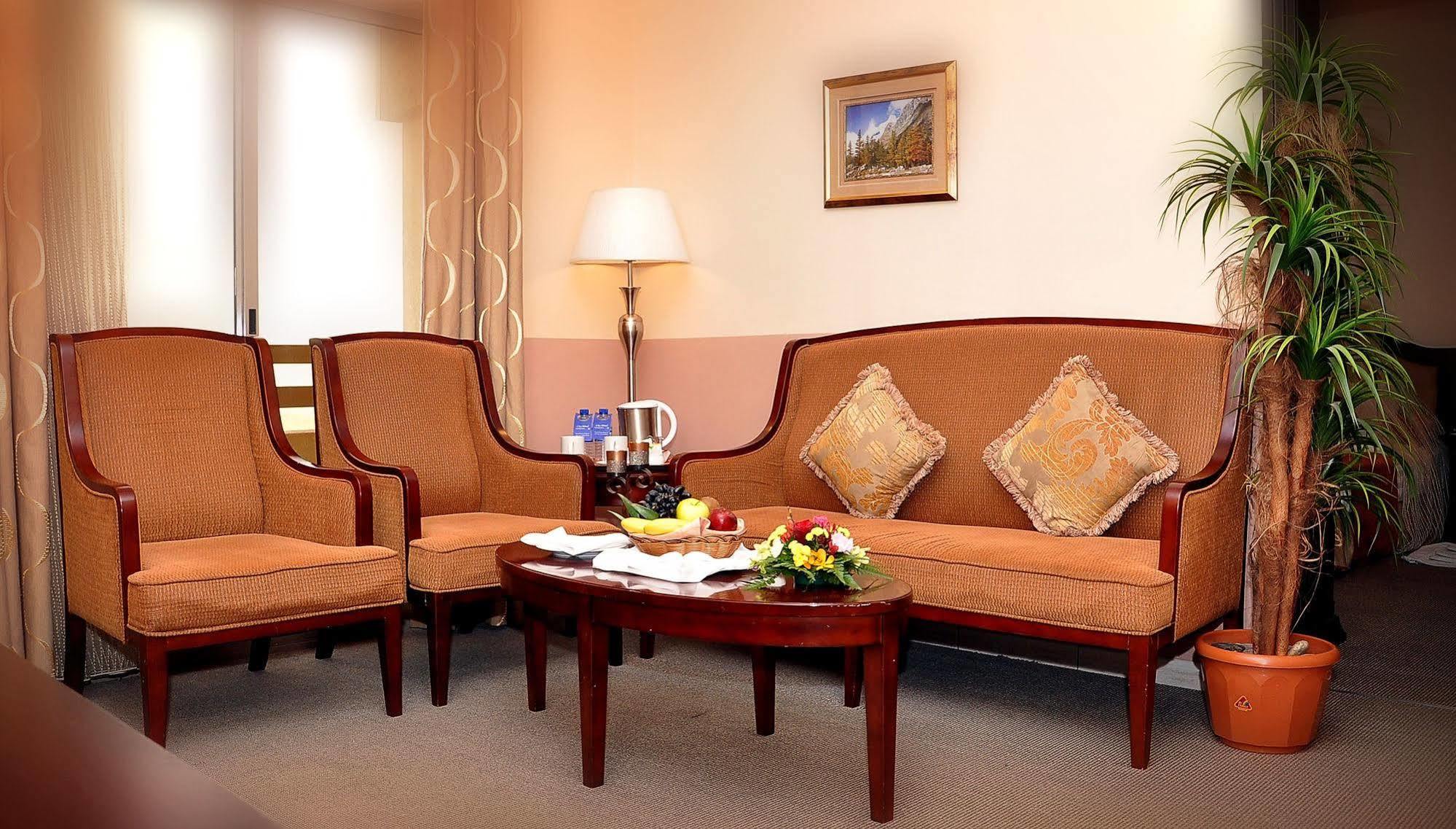 City Hotel رأس الخيمة المظهر الخارجي الصورة